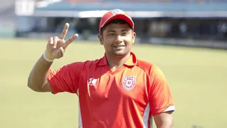 Sarfaraz Khan hammers 15-ball half-century on IPL 2026 auction day
