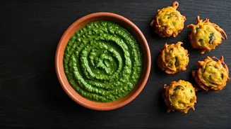 The Chutney Everyone Wants With Pakoras