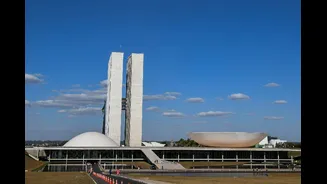 O novo projeto no Congresso que cria previdência complementar para motoristas e entregadores de app