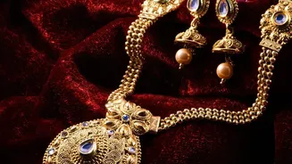 Gold Jewellery Costs More At Higher Purity: What 22K And 24K Buyers Should Know