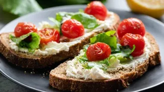 Quick fix: Mixed berry ricotta toast