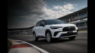 Toyota Corolla Cross GR-Sport ganha retoques na linha 2027