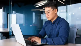 The Smart Way to Use AI at Work Without Losing Critical Skills