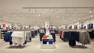 Style Comeback: Tamannaah Bhatia at H&M Mall of India!