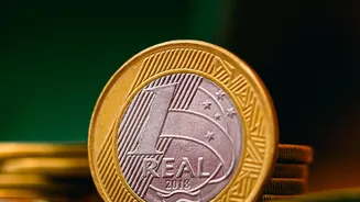 Gold Buying Decision: How Resale Considerations Differ For Coins And Jewellery