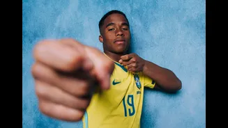 "Endrick é o único cara que não paga pau para Neymar", opina Ivan Moré no Corneta Metrópoles.Video