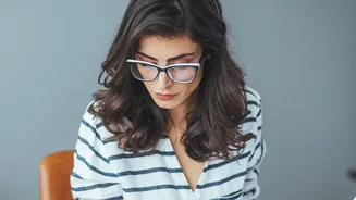 How Early-Career Professionals Select Between Old Deductions And New Rates