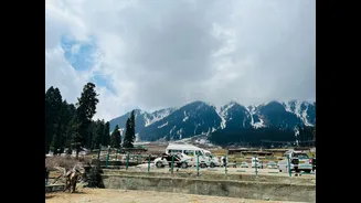 First Snowfall of the Season in Kashmir