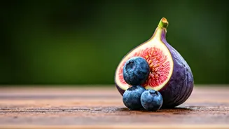 Figs vs. Blueberries: A Nutritional Face-Off!
