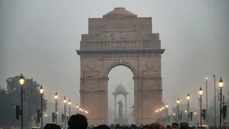 Delhi's air quality remained poor; minimum temperature above normal
