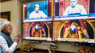 PM Modi Prays to Lord Ram on Ram Navami, Observes Surya Tilak Ceremony at Ayodhya Ram Mandir