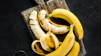 Store Bananas With Apples When You Need Them Ripe Faster