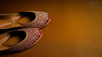 Elevate Your Festive Wardrobe: Timeless Mojaris for Every Celebration