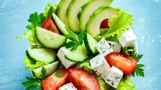 Four No-Fuss Dishes To Make With Avocado And Tomato