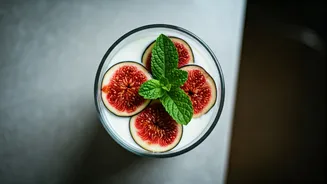 Effortless Delight: Crafting a 5-Minute Fig and Mint Yogurt Parfait