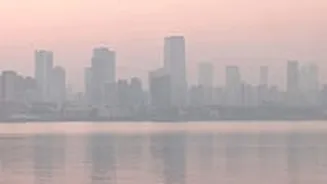 Mumbai Weather Update For Dec 16, 2025: City Wakes Up To Haze-Filled Skies With Winter Chill; AQI Remains Poor At 163