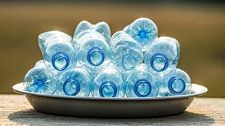 20 Plastic Bottles for a Plate: Mumbai's Youth Feeds the Hungry, Cleans the City
