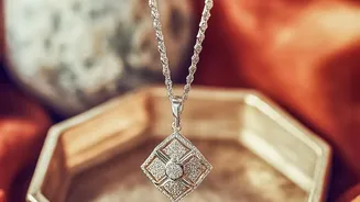 Style wedding jewellery with heirlooms