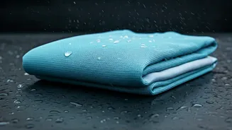 Light Layers Beat Heavy Jackets In Humidity