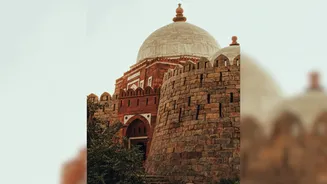 Unseen City: Exploring the ‘Secret Tunnel’ Beneath Delhi’s Tughlaqabad Fort