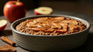Effortless Vegan Cinnamon-Apple Baked Oatmeal: Your Weekday Breakfast Solution