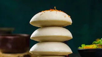 Why the Best Ghee Podi Idli Keeps The Centre Soft And The Outside Spiced
