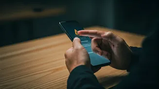 Avoid Financial Scams Verifying Dubious Messages Through Separate Encrypted Links