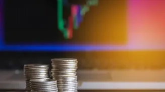 Debt Mutual Funds Vs Fixed Deposits: Selecting Efficient Holdings For Short-Term Goals