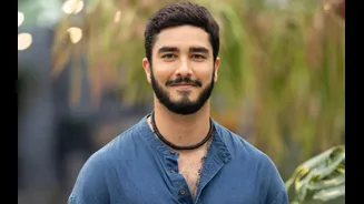 Ator de Mania de Você será Erasmo Carlos em cinebiografia de Roberto Carlos
