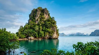 Thai Tourist Hotspots To Reconsider: Focus On Overcommercialised Attractions