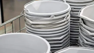 How to assess plastic buckets in local markets