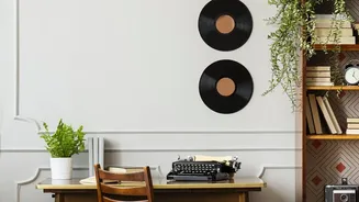 The Vintage-Inspired Room Makeover May Work Well In A Single Statement Corner