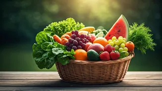 Beat the Heat: Hydrate Smarter with Water-Rich Foods This Summer!