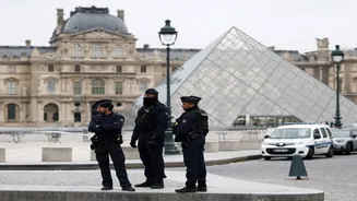 Louvre Robbery: Police Seek 4 Thieves