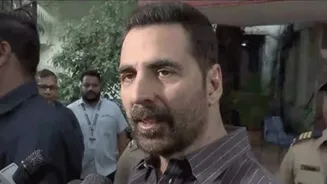 BMC Elections 2026: Akshay Kumar becomes one of the earliest voters from Bollywood, says 'If we have to be the real hero of Mumbai...'