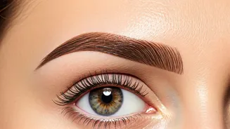 Faux-Bleaching: The 2026 Trend Redefining Eyebrows for Effortless Impact