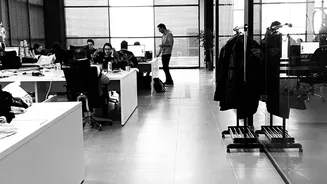 How Corporate Staff Can Master Pre Holiday Time Management To Avoid Late Work Hours