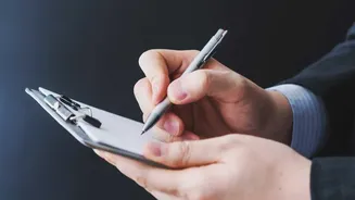 How AI Writing Enhancers Help Fresh Graduates Refine Resumes For Foreign Corporate Recruiters