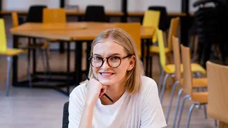 College Students Learn To Research Complex Topics Without AI Hallucinations Using Smart Templates