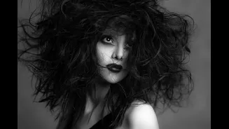 How to Tame Frizzy Hair in Humid Indian Weather