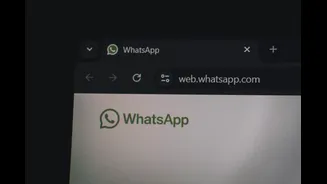 Biar Gak Diintip Atasan, Cara Sembunyikan Status Online dan Typing di WhatsApp Web