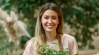 Why First-Time Plant Parents Need This Easy Guide To Repotting Indoor Plants Safely