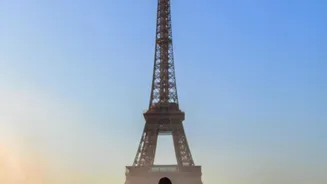 Spot fake travel photos easily