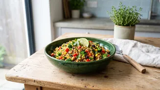 How To Cook Easy 1-Pot Vegetable Quinoa Bowls In Under 20 Minutes After Work