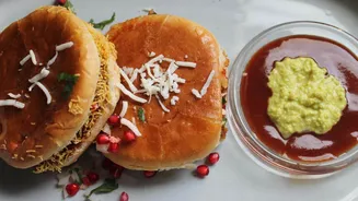 Dabeli is the spicy, tangy snack you need to try
