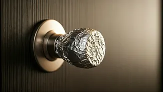 Foil Your Intruders: The Simple Yet Effective DIY Door Handle Security Trick