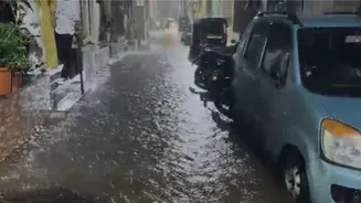 Mumbai hit by heavy rains, IMD issues 24-hour alert for city, neighbouring districts