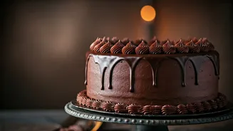 Why Everyone Wants A Vintage Style Dark Chocolate Cake