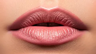 Blurred Lips Are Taking Over Beauty Feeds Fast