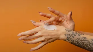 How To Tell Whether Your Skin Needs A Lighter Or Richer Moisturiser This October